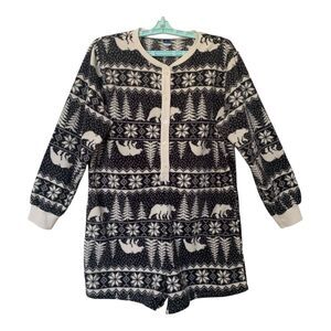 Old Navy Fleece PJs SZ M Women's Romper Black White One Piece Christmas Winter